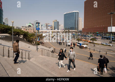 Hangang-daero Street scene, on the opposite side of Seoul Station, Korea Stock Photo