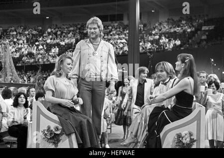 Stimmung, Stars und gute Laune, Unterhaltungsshow, Deutschland 1982, Regie: Ekkehard Böhmer, Mitwirkende: Barbara Schöne, Peter Petrel, Frank Zander, Ingrid Peters Stock Photo