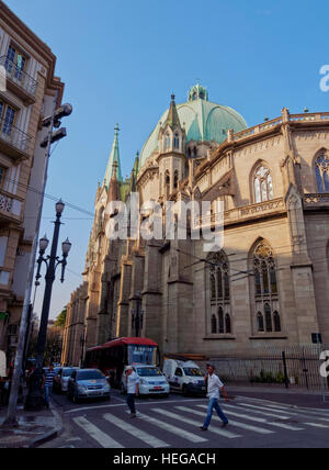 Brazil, State of Sao Paulo, City of Sao Paulo, Praca da Se, View of the Sao Paulo See Metropolitan Cathedral. Stock Photo