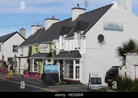 The Skellig Mist Cafe in Portmagee, County Kerry, Ireland Stock Photo