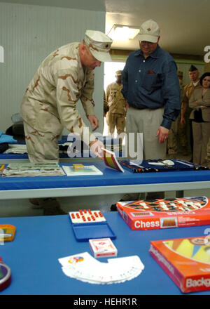 GUANTANAMO BAY, Cuba – The Secretary of the Navy, Dr. Donald C. Winter, tours Joint Task Force Guantanamo’s Camp Four, Feb. 17, 2009.  Dr. Winter toured the JTF’s detention facilities and conducted an all-hands call with military personnel deployed here. JTF Guantanamo conducts safe, humane, legal and transparent care and custody of detained enemy combatants, including those convicted by military commission and those ordered released. The JTF conducts intelligence collection, analysis and dissemination for the protection of detainees and personnel working in JTF Guantanamo facilities and in su Stock Photo