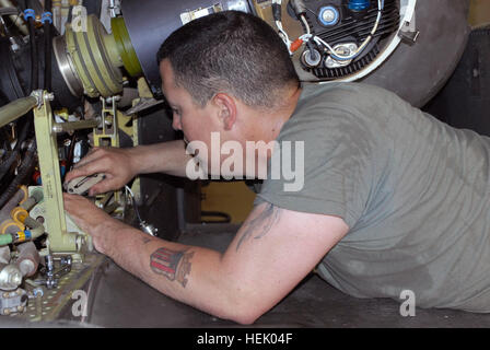 Soldiers from Apache Troop, 4th Squadron, 10th Cavalry Regiment ...