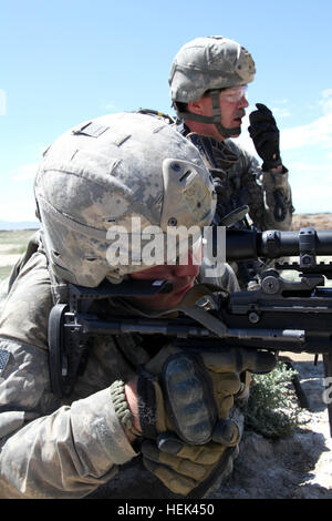 A Company, 3rd Battalion, 172nd Infantry Regiment (Mountain) Soldiers ...