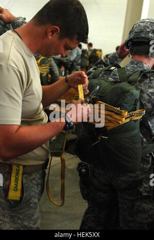 Static Line Jumpmaster Command Screening Checklist A 2nd Brigade Combat Team Jumpmaster insects a Paratrooper's static ...