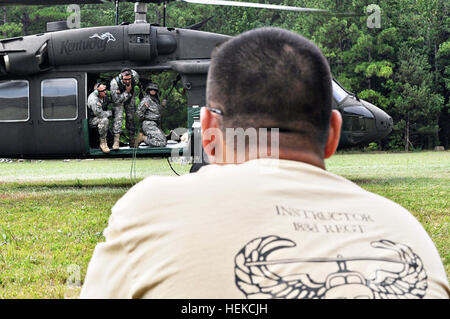 Soldiers complete the Rappel Master certification at Fort Pickett with ...