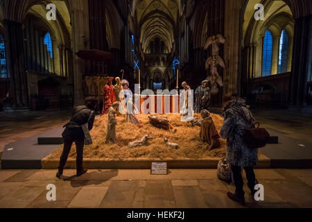 Wiltshire, UK. 20th Dec, 2016. Christmas nativity scene inside Salisbury Cathedral © Guy Corbishley/Alamy Live News Stock Photo