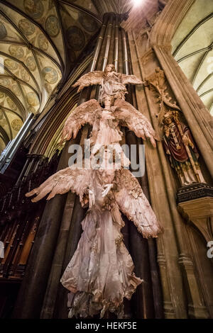 Wiltshire, UK. 20th Dec, 2016. Salisbury Cathedral Christmas Angels © Guy Corbishley/Alamy Live News Stock Photo