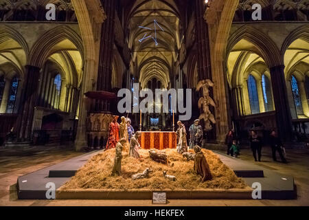 Wiltshire, UK. 20th Dec, 2016. Christmas nativity scene inside Salisbury Cathedral © Guy Corbishley/Alamy Live News Stock Photo