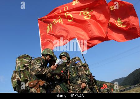 Putian, Putian, China. 20th Dec, 2016. Putian, CHINA-December 20 2016: (EDITORIAL USE ONLY. CHINA OUT) Soldiers are on the march in Putian, southeast China's Fujian Province, December 19th, 2016. © SIPA Asia/ZUMA Wire/Alamy Live News Stock Photo