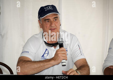 Sydney, Australia. 22nd Dec, 2016. Sir Michael Hintze speaks at the press conference for the launch of 100ft maxi racing yacht CQS ahead of the start of the Rolex Sydney Hobart Yacht Race. © Hugh Peterswald/Pacific Press/Alamy Live News Stock Photo