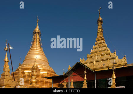 ASIA, MYANMAR (BURMA), Mandalay, Kuthodaw Paya (19th Century), scene of the world’s biggest book as it contains 729 marble slabs Stock Photo