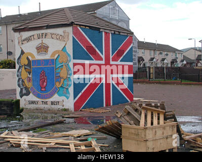 Shankill Road Mural -2nd Batt UFF UDA Simply The Best, West Belfast, Northern Ireland, UK Stock Photo