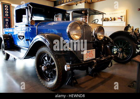 ication (,),American luxary cars,Auburn,Auburn Pickup truck,Blue truck,Car Show,Car displays,Car museum,Gasoline Alley  Heritage Park Calgary.,motor,museum Stock Photo