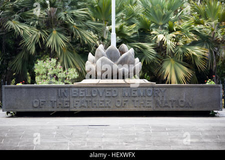 Memorial to Sir Seewoosagur Ramgoolam, first Prime Minister, at SSR Botanic Garden, Pamplemousses, Mauritius Stock Photo