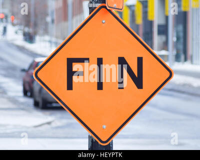 End of work roadsign in French from Quebec Stock Photo