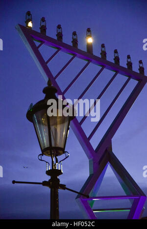 Trafalgar Square, London, UK. 24th December 2016. Hanukkah,  Jewish Festival of Light. Menorah is lit in Trafalgar Square. Stock Photo