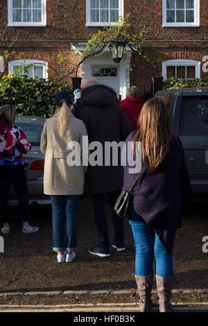 London, UK. 26th December, 2016.  Fans outside George Michael's London home, The Grove, Highgate, North London. The pop superstar has died at the age of 53 from suspected heart failure. Credit: Alex MacNaughton/Alamy Live News Stock Photo