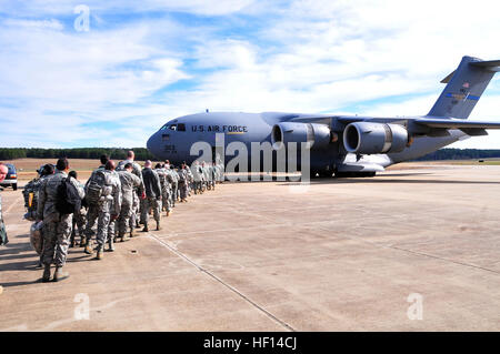 Approximately 150 members of the Mississippi Army and Air National Guard will deployed to Washington, D.C., on Saturday, Jan. 19 to support the 57th Presidential Inauguration ceremony on Monday, Jan. 21. The Army Guard group is comprised of Canton's 112th Military Police Battalion, Brandon's 113th Military Police Company, Clinton's 114th Military Police Company and members of Meridian's 155th Brigade Special Troops Battalion. Air National Guard security force personnel from Jackson's 172nd Airlift Wing and Meridian's 186th Air Refueling Wing are also deploying to form a joint task force and au Stock Photo