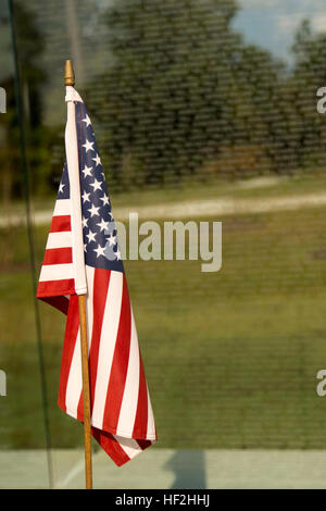 At the intersection of Lejeune Boulevard and Montford Landing Road in Jacksonville, is a place where the people in Jacksonville and Marine Corps Base Camp Lejeune come together to remember and reflect on events that affected the community at large. At Lejeune Memorial Gardens, visitors can view monuments memorializing the Vietnam War, the 1983 bombings of the barracks in Beirut and the attacks on the World Trade Center on Sept. 11, 2001. Lejeune Memorial Gardens, A place to reflect 141002-M-IY869-184 Stock Photo