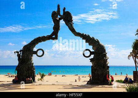 Entrance to the beach at Playa Del Carmen with symbols from the ancient Mayan culture, Riviera Maya, Mexico Stock Photo