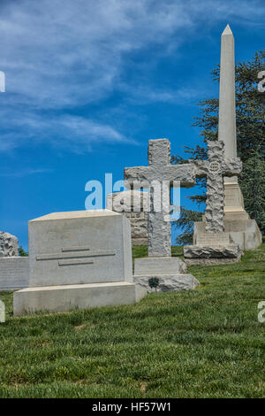 Variety of grave markers appear in Arlington National Cemetery Stock Photo