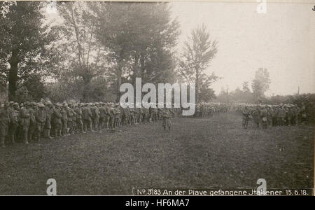 Austrian prisoners on the Italian front, WW1 Stock Photo - Alamy