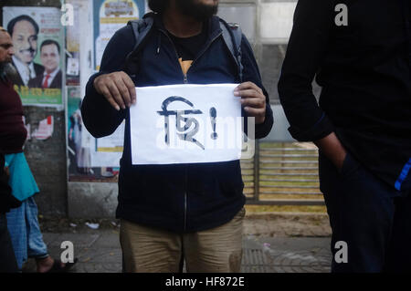 Dhaka, Bangladesh. 27th Dec, 2016. Bangladeshi writers, culture and eminent personalities and activists protest near in front of Bangla Academy against its decision to ban publishing house Sraban Prokashoni in the Ekushey Book Fair for two years. © Md. Mehedi Hasan/Pacific Press/Alamy Live News Stock Photo