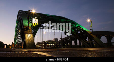 Sunderland, UK. 30th Dec, 2016. Daybreak over Wearmouth Bridge in Sunderland, England. The bridge was designed by Mott, Hay and Anderson and opened in 1929. © Stuart Forster/Alamy Live News Stock Photo