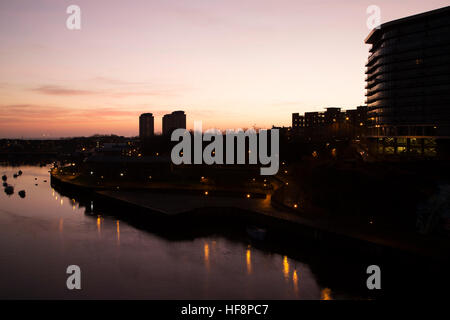 Sunderland, UK. 30th Dec, 2016. Daybreak over the River Wear in Sunderland, England. The Wear opens out onto the North Sea. © Stuart Forster/Alamy Live News Stock Photo