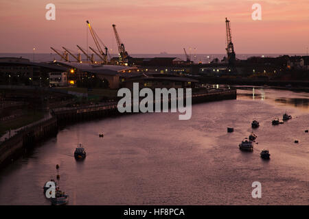 Sunderland, UK. 30th Dec, 2016. Daybreak over the River Wear and University campus in Sunderland, England. The Wear opens out onto the North Sea. © Stuart Forster/Alamy Live News Stock Photo