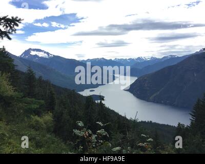 North Cascades National Park, Washington: Ross Lake and Nohokomeen Glacier on Jack Mountain Stock Photo