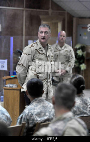 Fleet Master Chief conducts an all-hands call for U.S. Navy Sailors ...