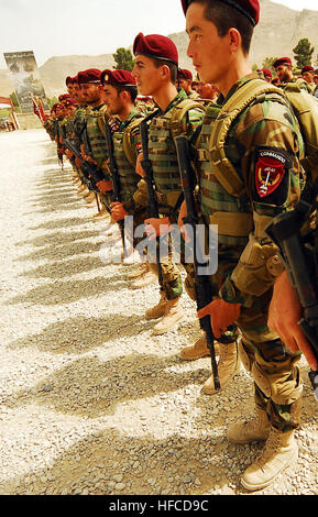 Elite Afghan National Army commandos graduate as the first Afghan ...
