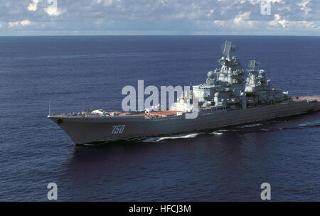 Aerial port bow view of the Soviet Kirov class nuclear-powered guided missile cruiser FRUNZE underway. Nuclear cruiser Frunze Stock Photo