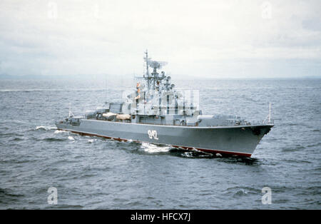 A starboard bow view of the Soviet Krivak II class guided missile frigate REZVY (FFG 942) underway. Rezvyy1983 Stock Photo