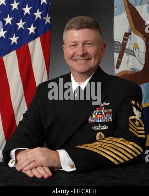 081215-N-0000X-001 WASHINGTON (Dec. 15, 2008)  Official Portrait of the 12th Master Chief Petty Officer of the Navy (MCPON) Rick West. MCPON West relieved MCPON Joe R. Campa, Jr. on Dec. 12, 2008 at the Washington Navy Yard. (U.S. Navy photo/Releases) Rick West def Stock Photo
