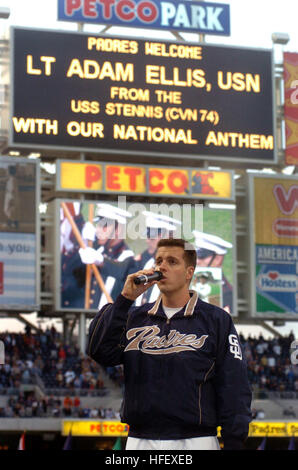 040415-N-6213R-013 San Diego, Calif. (Apr. 15, 2004) - Lt. Adam Ellis, assigned to the nuclear powered aircraft carrier USS John C. Stennis (CVN 74), sings the National Anthem at Petco Park, home to the San Diego Padres, during Military Appreciation Day.  Thousands of servicemen and women turned out for the game against the Los Angeles Dodgers. U.S. Navy photo by Photographer's Mate 3rd Class Mark J. Rebilas. (RELEASED) US Navy 040415-N-6213R-013 Lt. Adam Ellis, assigned to the nuclear powered aircraft carrier USS John C. Stennis (CVN 74), sings the National Anthem at Petco Park Stock Photo