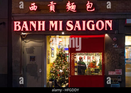 Christmas-shop New York, Little Italy, Manhattan, New York, USA Stock