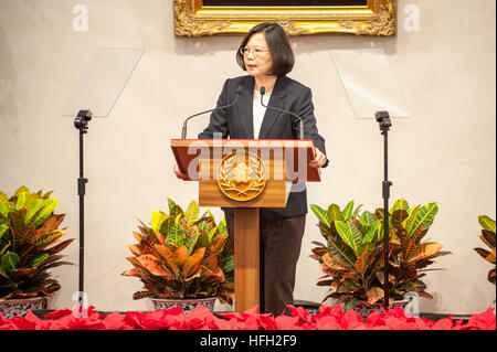 Taipei, Taiwan. 31st Dec, 2016. Republic Of China (Taiwan) President Tsai Ing-wen speaks giving a year end press briefing to the international press in Taiwan’s Presidential Office, Taipei, Taiwan, Saturday, December 31, 2016.  President Tsai spoke of maintaining peace with China and of Taiwan's wish for calm and rational discussion with China. © Henry Westheim Photography/Alamy Live News Stock Photo