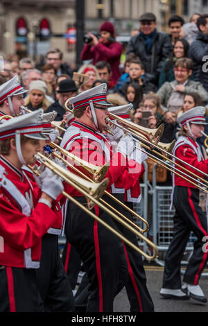 London, UK. 1st Jan, 2017.  Marching bands pass through Piccadilly - The New Years day parade passes through central London form Piccadilly to Whitehall. London 01 Jan 2017 © Guy Bell/Alamy Live News Stock Photo