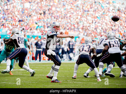 New England Patriots guard Justin Herron (75) walks off the field following  an NFL football game against the Jacksonville Jaguars, Sunday, Jan. 2,  2022, in Foxborough, Mass. (AP Photo/Stew Milne Stock Photo - Alamy