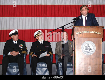 061025-N-2838C-003 Norfolk (Oct. 25, 2006) - Simon Roosevelt, Theodore Roosevelt's great great grandson, speaks to crew members and guests in the ship's hangar bay during the 20th anniversary of USS Theodore Roosevelt's (CVN 71) commissioning. The nuclear powered aircraft carrier is currently in port Naval Station Norfolk. U.S. Navy photo by Mass Communication Specialist 3rd Class Michael Cole (RELEASED) US Navy 061025-N-2838C-003 Simon Roosevelt, Theodore Roosevelt's great great grandson, speaks to crew members and guests in the ship's hangar bay during the 20th anniversary of USS Theodore Ro Stock Photo