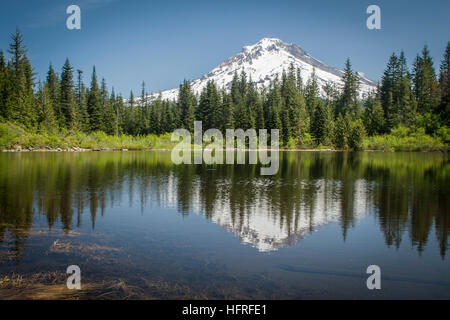 Mirror Lake reflecting Mount Hood in the background. Oregon, USA. Stock Photo