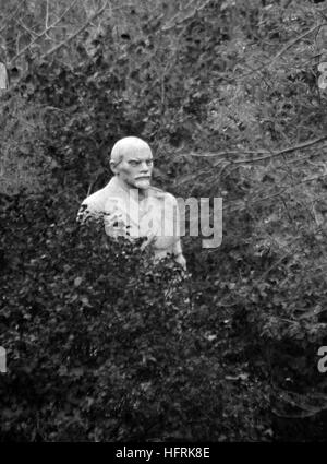 Statues of Lenin, Garden of the Fallen Heroes, Moscow, Russia Stock Photo