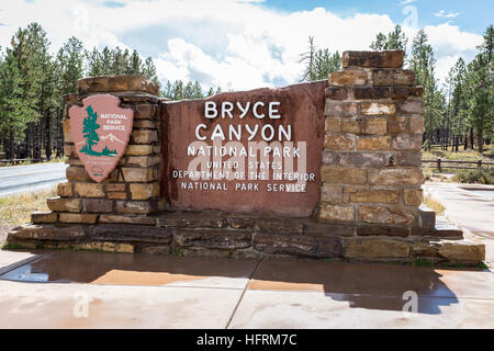 Sign at park entrance, Bryce Canyon National Park, Utah, USA Stock Photo