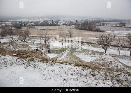 Hercegkút, Hungary. 26th December, 2016. Wine cellars in the snow at the World Heritage site of Gombos-hegyi in Hercegkút. Stock Photo
