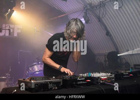 London, UK. 01st Jan, 2017. British DJ and producer Eddy Temple Morris dhs at New Year's Eve party at Off The Cuff, Herne Hill. Edward Owen Kayvan Temple-Morris (born 26 April 1965 in Cardiff) is a British DJ, record producer and TV presenter. © Alberto Pezzali/Pacific Press/Alamy Live News Stock Photo