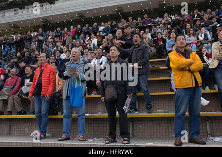 Hong Kong, Hong Kong. 01st Jan, 2017. 100,000 racing fans can't wait to try their luck at Hong Kong Jockey Club's 'Lucky Star January 1 Race Day' in Shatin Racecourse. 1st January 2017 © Alda Tsang/Pacific Press/Alamy Live News Stock Photo