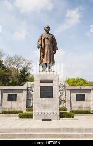 Statue of the Patriot Wolnam Lee Sang-Jae at the Jongmyo Park in Seoul, South Korea, viewed from the front. Stock Photo