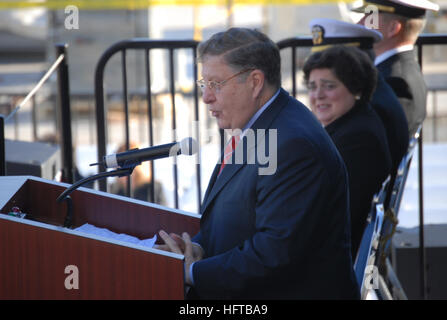 061206-N-9195K-031 San Diego (Dec. 06, 2006) - Former New Hampshire governor and White House Chief of Staff John H. Sununu delivers a speech during the christening ceremony for the newest Lewis and Clark class ship, Military Sealift Command (MSC) advanced auxiliary dry cargo/ammunition ship USNS Alan Shepard (T-AKE 3). Shepard is named for the first man into space and is scheduled to join the fleet next summer. U.S. Navy photo by Mass Communication Specialist 3rd Class Patrick M. Kearney (RELEASED) US Navy 061206-N-9195K-031 Former New Hampshire governor and White House Chief of Staff John H.  Stock Photo